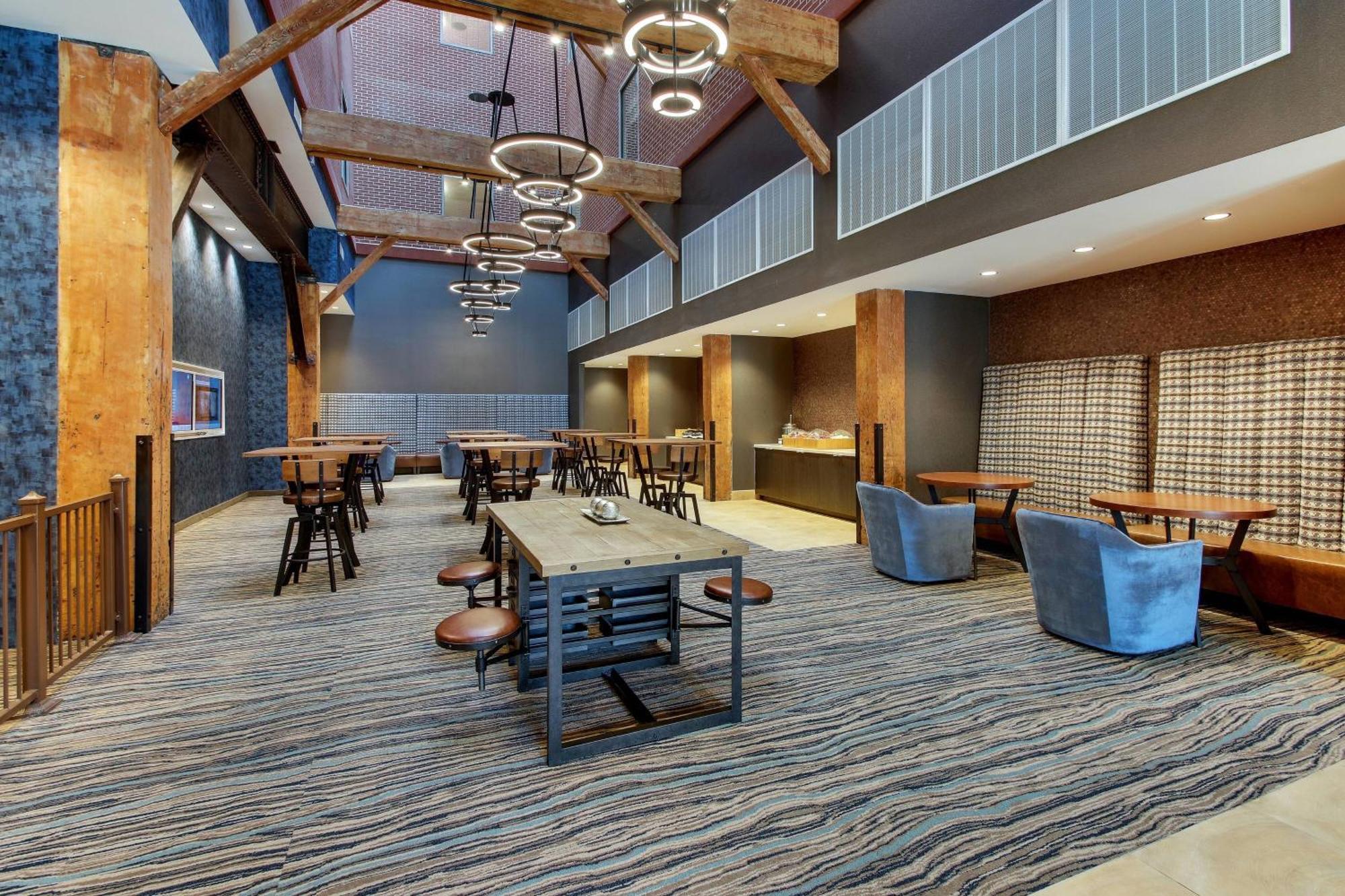 Springhill Suites By Marriott Montgomery Downtown Екстериор снимка
