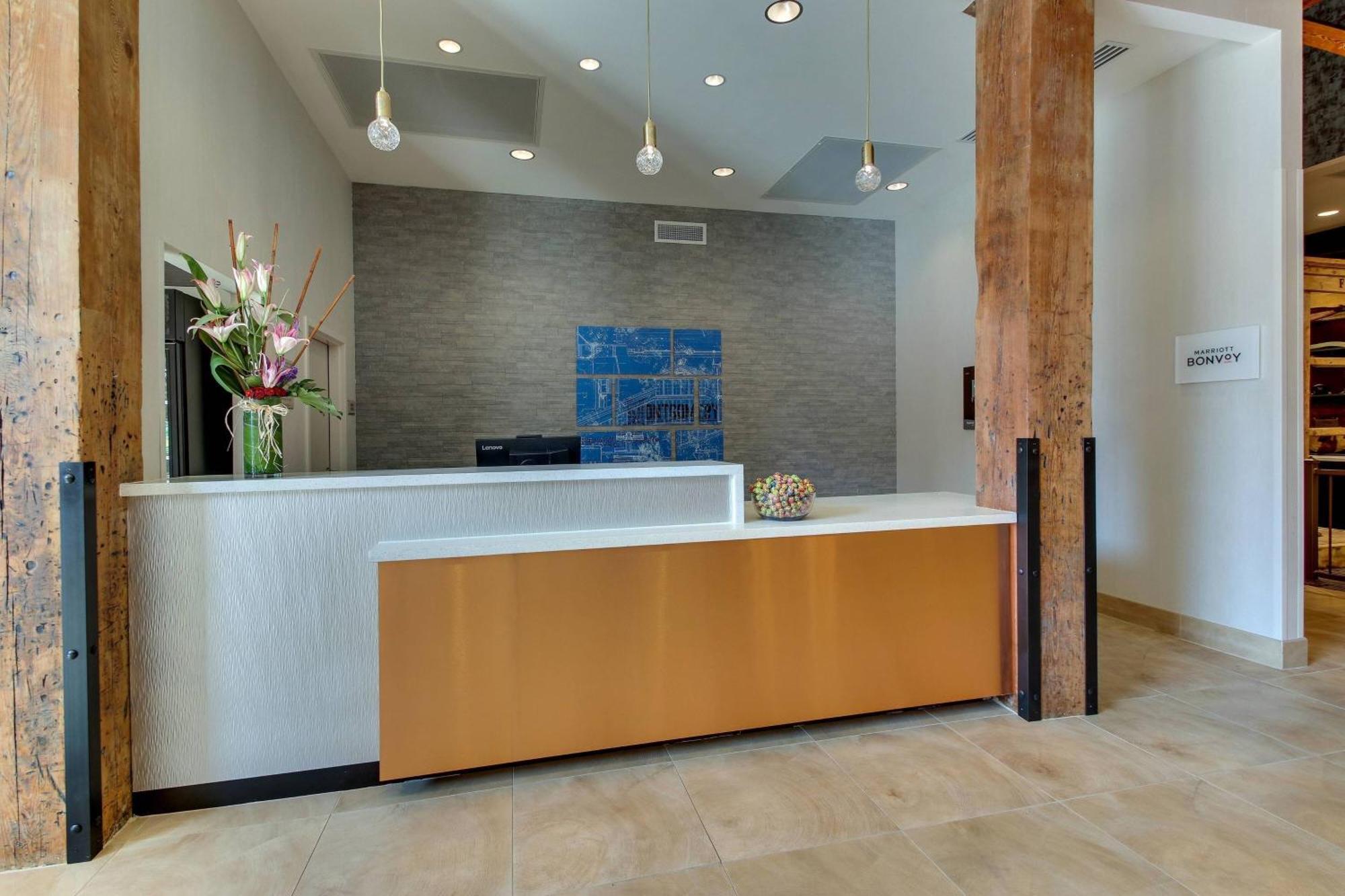 Springhill Suites By Marriott Montgomery Downtown Екстериор снимка